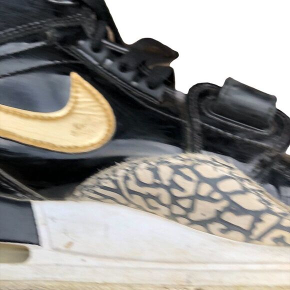 RARE Nike Air Jordan 1 Legacy 312 Black Gold Patent Size 7.5 - Picture 16 of 16